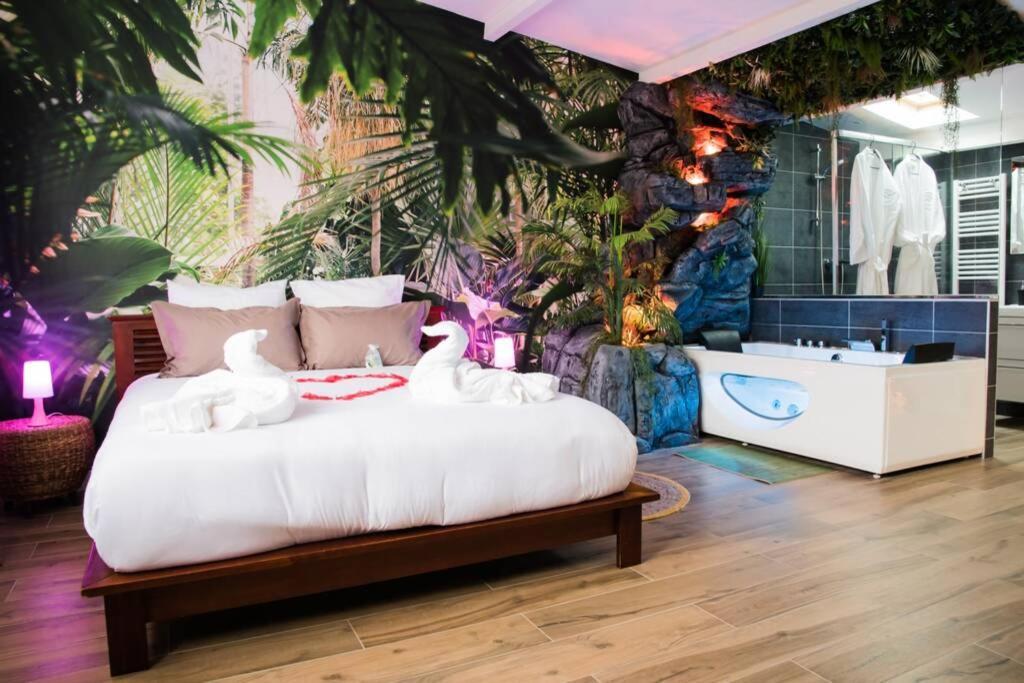 Secret Suite "Jungle" - Jacuzzi Privatif - Gare Rer C - Proche Paris Brétigny-sur-Orge Zewnętrze zdjęcie