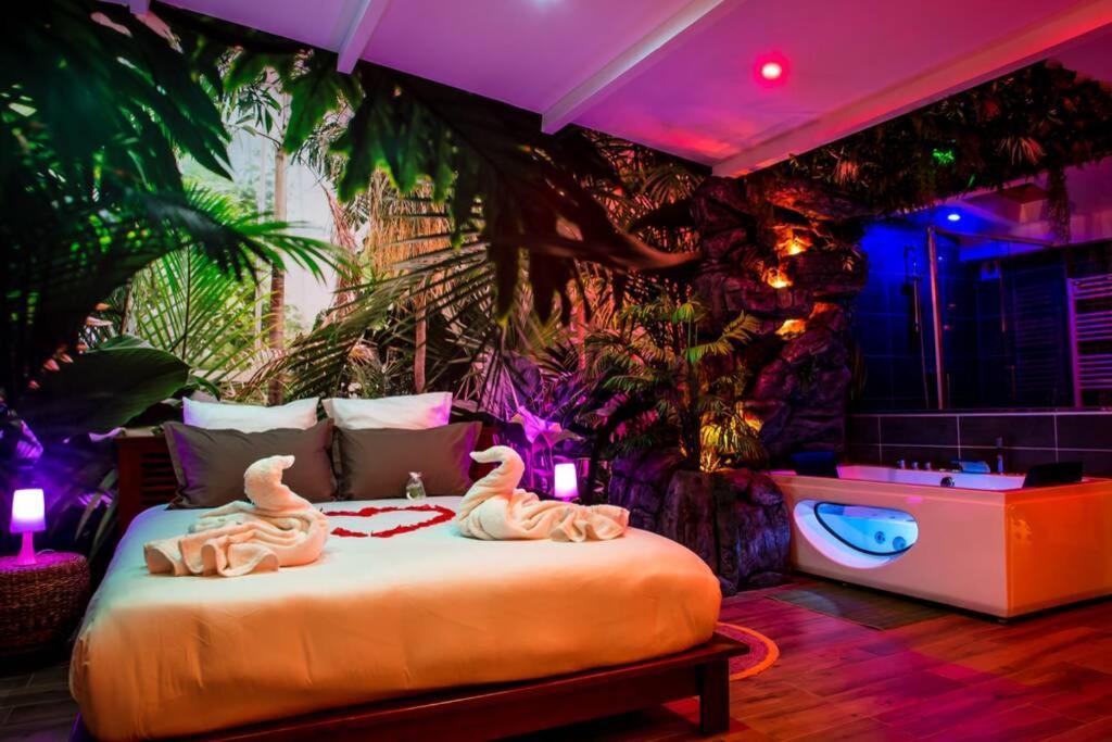 Secret Suite "Jungle" - Jacuzzi Privatif - Gare Rer C - Proche Paris Brétigny-sur-Orge Zewnętrze zdjęcie